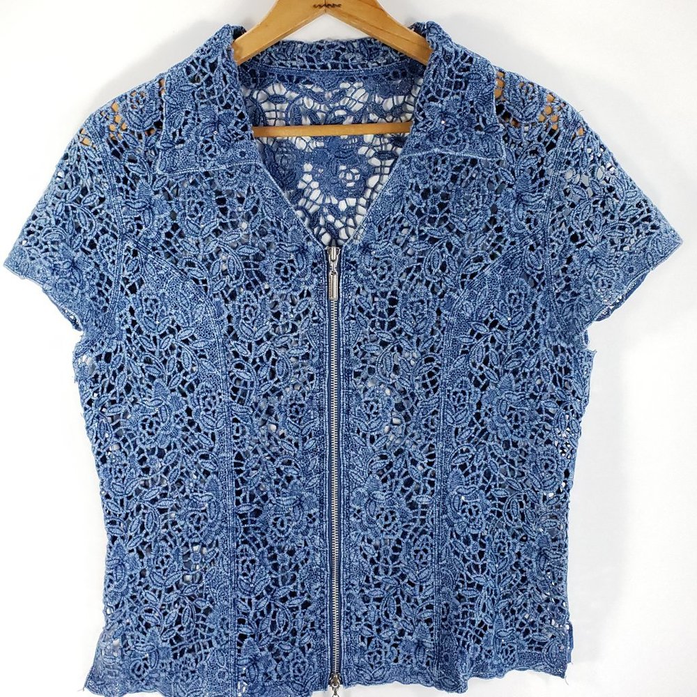 Variations Short Sleeve Lace Top Women's Small Full Front Zip Blue